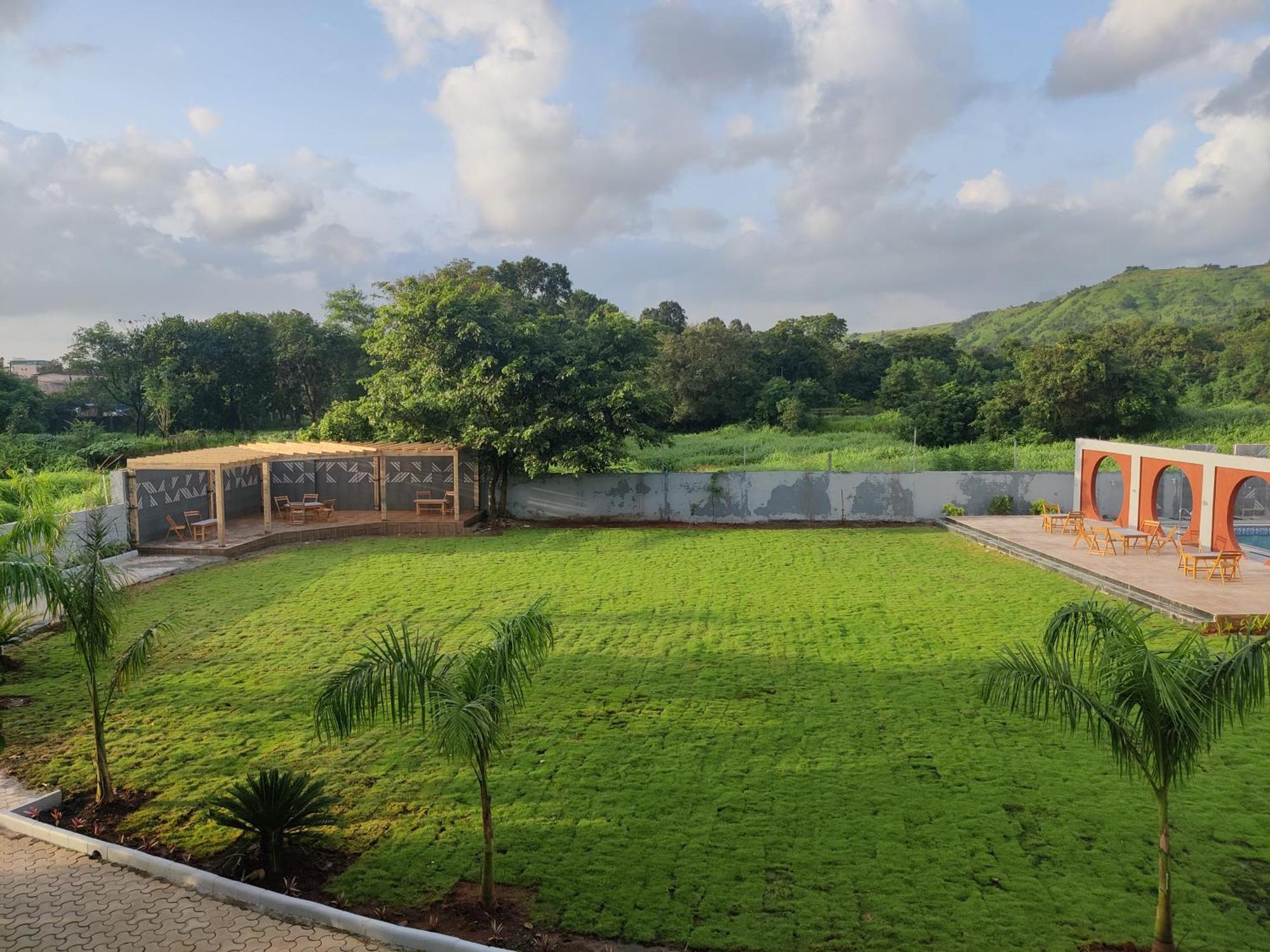 Pushp Vatika Resort & Lawns Нави Мумбаи Экстерьер фото