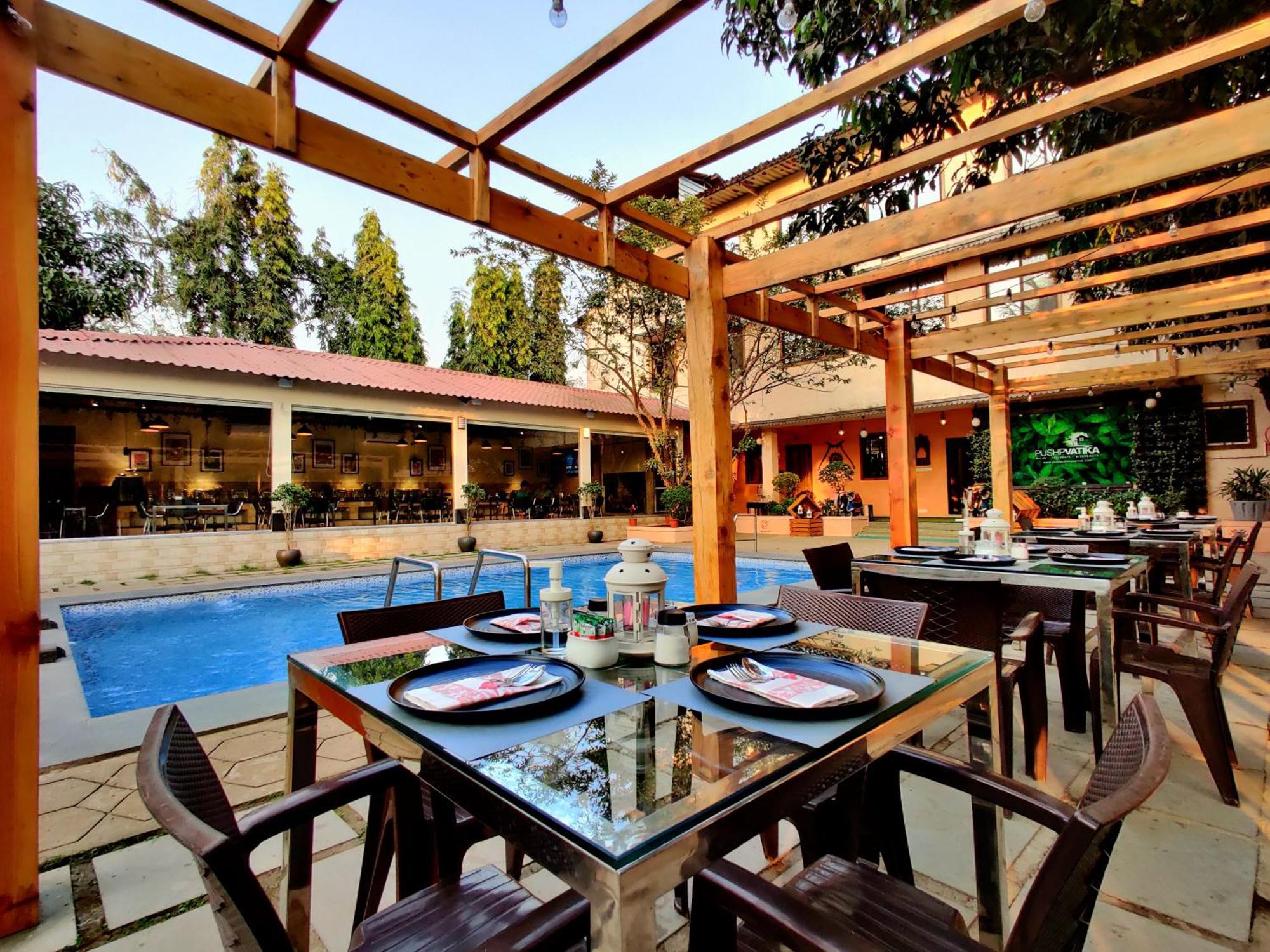 Pushp Vatika Resort & Lawns Нави Мумбаи Экстерьер фото